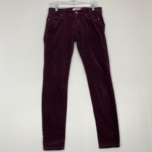 Cabi Skinny Style 3197 fitted corduroy jeans in wine red for women.Pockets